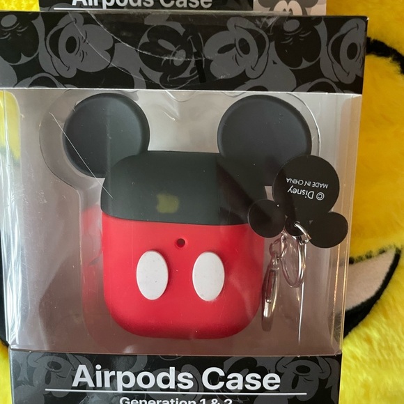 Disney Mickey Mouse Red and Black Airpods Case, mickey Mause airpods 1&2 G. - Picture 2 of 15